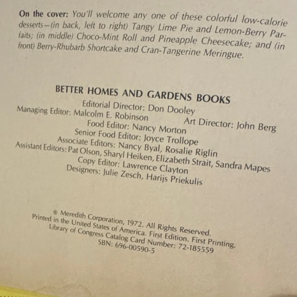 Vintage 1972 Better Homes and Gardens Low-Calorie Desserts Cookbook -Green Cover